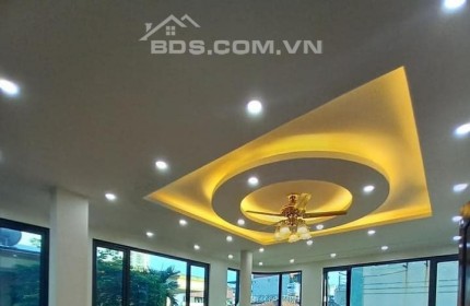 Bán nhà đường Khương Đình, 50m2, 4 tầng, phân lô, ô tô, nhà mới tặng nội thất nhập khẩu. 0936388680