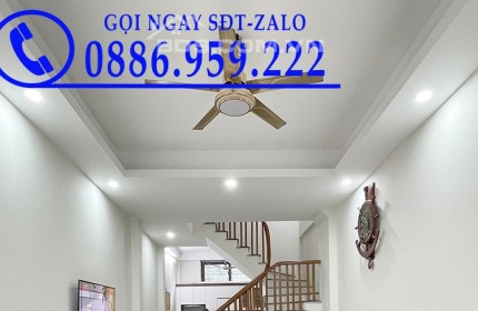 Bán nhà dân xây Xuân Phương DT 40m x4 tầng 5PN ngay đường Trịnh Văn Bô