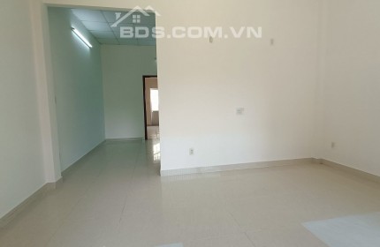 Chủ ngộp bán nhà liên khu 4-5,hẻm 5m, 52m2 chỉ 2,29 tỷ, sổ sẵn