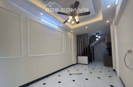 Bán nhà Nam Dư, Lĩnh Nam, Hoàng Mai 31m, 4 tầng giá 3,4 tỷ
