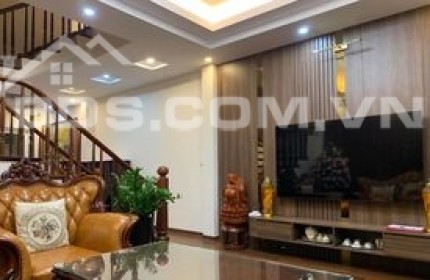 HIẾM HUỲNH THÚC KHÁNG - THANG MÁY 55M x 8T - VỈA HÈ - KD NGÀY ĐÊM - GIÁ 15.5TỶ