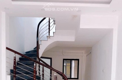 Bán nhà sổ đỏ 36 m2, 4 tầng, hướng Đông Nam, mặt tiền 3.4m, ngõ rộng 2.8m, thuộc Thiên Đường Bảo Sơn