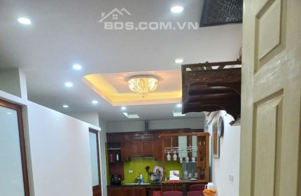 Do tính chất công việc phải chuyển vào phía Nam nên gia đình cần bán căn hộ 70.3 m 2 ngủ, 2 vệ sinh, giá 1.65 tỷ tại HH2 Linh Đàm