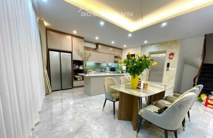 Hot! Bán nhà Đỗ Đức Dục, 42m2, 4 ngủ, ô tô, kinh doanh, 4 tỷ 6