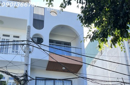 HIẾM. Bán nhà MT Hoa Cúc - Mới - 4 tầng - 5x13 - 240m2 sàn -  11,8 tỷ