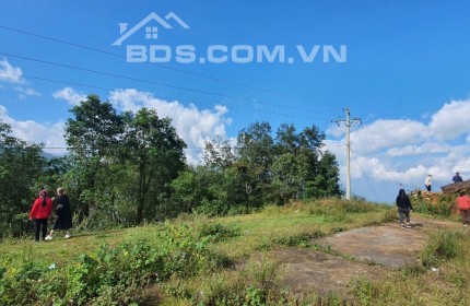 CẦN BÁN LÔ ĐẤT VIEW THUNG LŨNG NGẮM BIỂN MÂY TẠI TRUNG TÂM Y TÝ ( SAPA 2 )