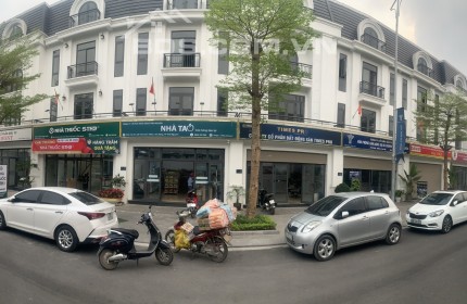 Cần bán Gấp căn Shophouse- mặt đường 30m, hướng Đông Nam giá tốt Nhất thị trường. LH : 0389587708