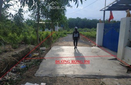 Bán 131m2 đất thị xã Bến Cát, SHR, chỉ 870tr. Lh:0981316590 (Tuyên)