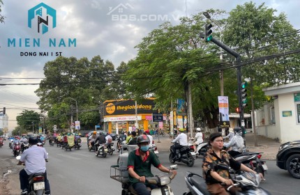 CHO THUÊcăn góc ngang 8,5m đường Phạm Văn Thuận