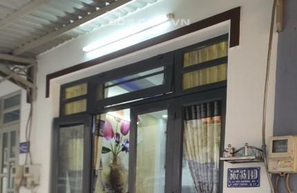 Bán nhà 1T2L tại Hiệp Thành, SHC, 25,6m2 hạ giá 100tr còn 1.580 tỷ. LH:0909390898.