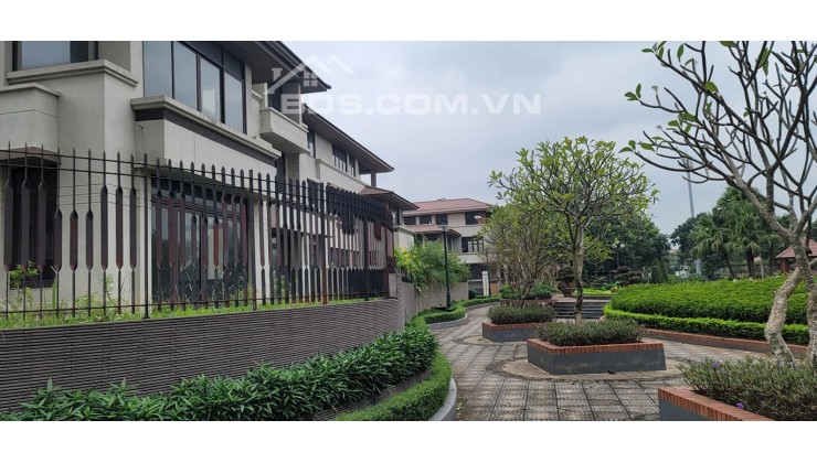 BÁN NHANH BIỆT THỰ KĐT AN HƯNG, 240M2, MT12, VIEW HỒ, BẢO VỆ 24/24