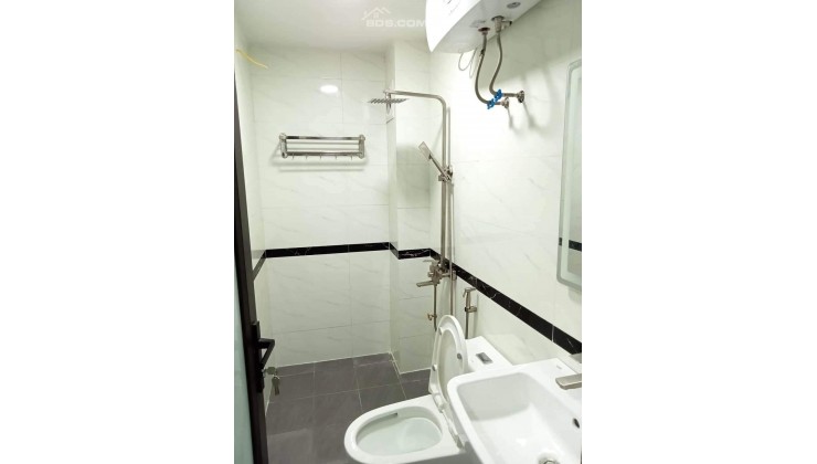 SIÊU HOT BAY NHANH , LÔ GÓC DẠNG CCMN, QUAN NHÂN, 5 TẦNG, 40 M2, NHỈNH 3 TỶ ,