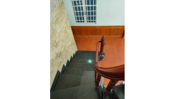 Bán Gấp căn nhà Phan Văn Hớn Bà Điểm hóc môn - 108m2 = 36tr/m2