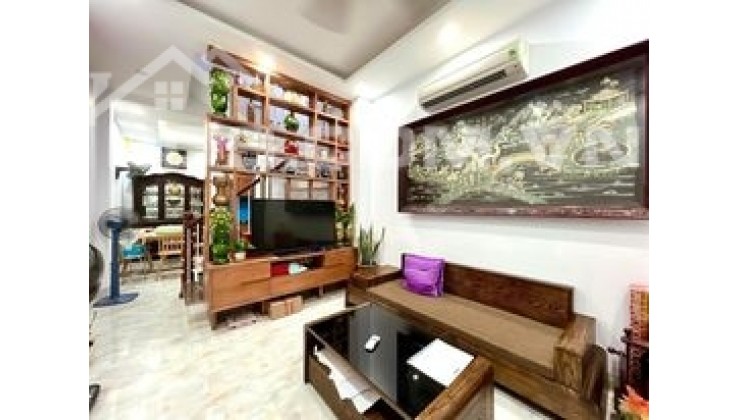 HIẾM HOÀNG CẦU 70M - Ô TÔ - KINH DOANH - Ở VIP - GIÁ 8 TỶ