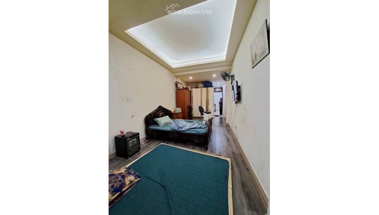 Mảnh đất phân lô Minh Khai Hai Bà Trưng ô tô vào nhà, thoáng tước sau. Diện tích 69m nở hậu.