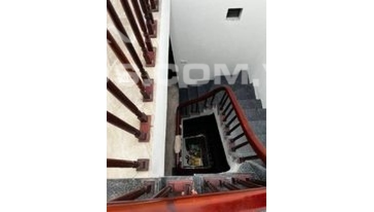 Bán Nhà Hoàng Mai 45m2 4T giá chỉ 3.28 tỷ. oto gần