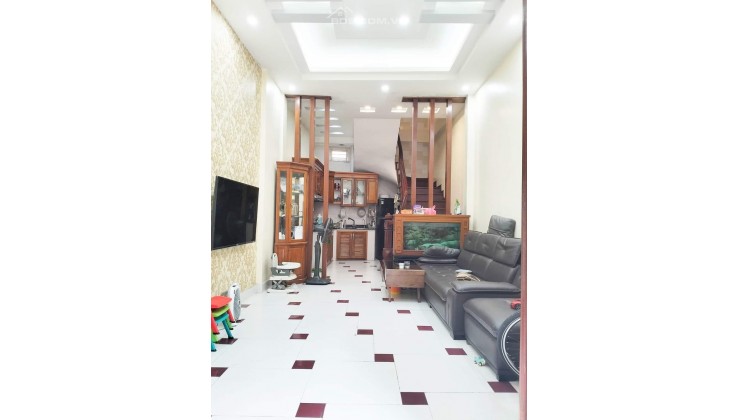 Bán nhà Ngõ 353 Nguyễn Khang, Siêu đẹp, chỉ 4,7 tỷ