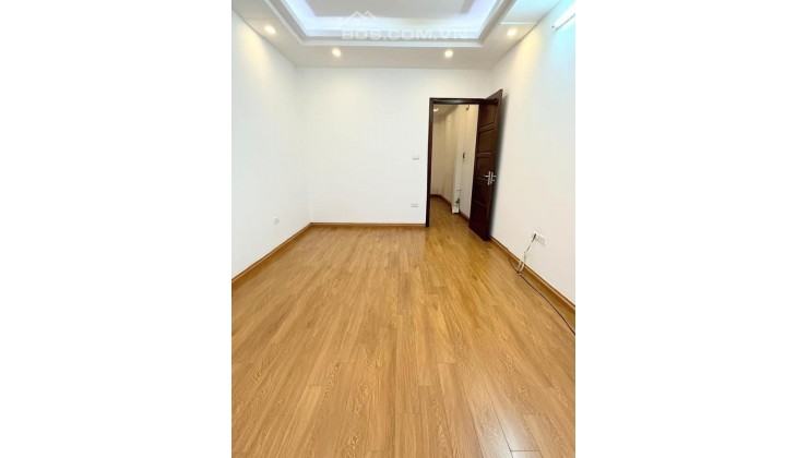 CỰC HIẾM, HƠN 3 TỶ, TRỊNH VĂN BÔ, NAM TỪ LIÊM, 35m2, 5 TẦNG, Ô TÔ