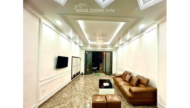 Nhà đẹp Quận Đống Đa 50m2 / 5T, ngõ thông, oto đỗ cửa, gần phố, tiện ích, hơn 7 tỷ