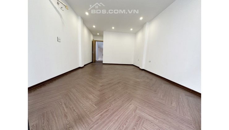 Bán nhà Láng Hạ, Đống Đa 50m2,7 tầng thang máy 11,5 tỷ.