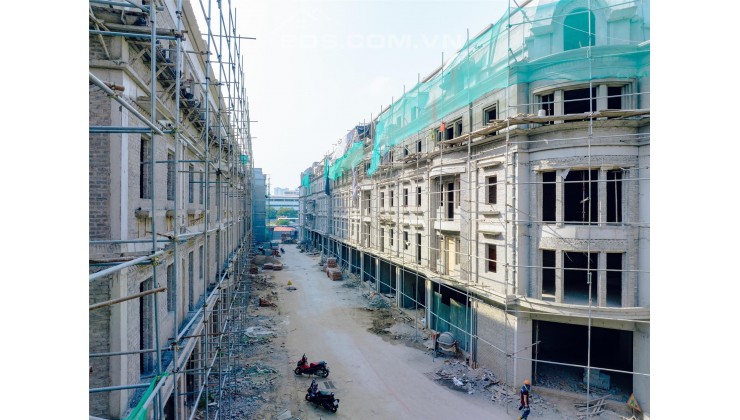 Nhà phố thương mại Nguyễn Xiển, 19 tỷ, 85m2, 6x14m 5,5 tầng, dự án Rue de Charme