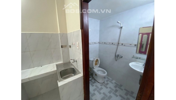 Bancol, cửa sổ-điều hoà, tủ lạnh- 24m²-Nguyễn Văn Linh