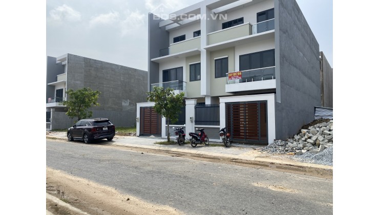 Bán nền đất khu đô thị Bà Rịa City Gate diện tích 120m2 Liên hệ : 0937946866