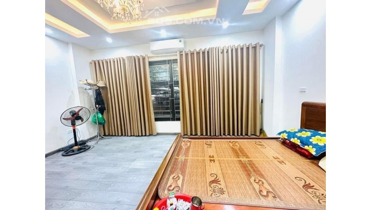 Bán nhà ngõ 67 Thái Thịnh, ngõ 3 gác phi, nở hậu 48m2 5.1 tỷ