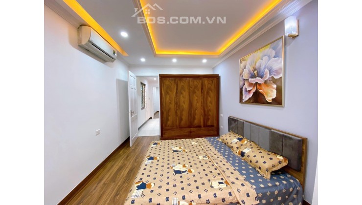 Trung tâm Hai Bà Trưng, Lê Thanh Nghị, gần phố, oto, lô góc, 45m2, MT 4m, giá 4 tỉ 9