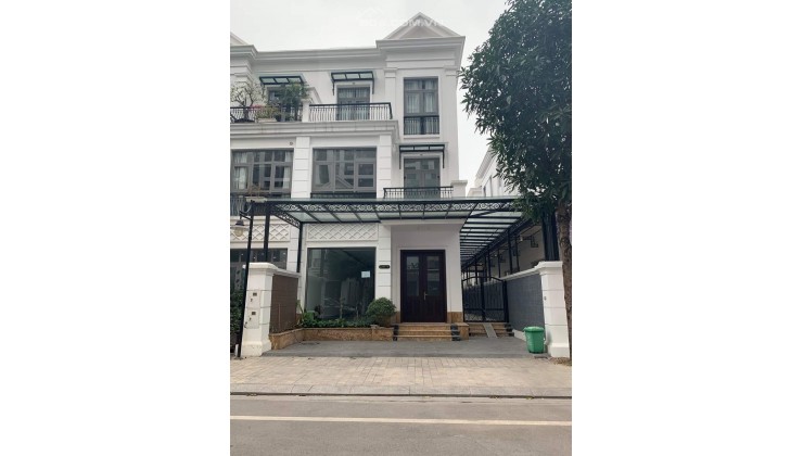 Cho thuê shophouse Vinhomes The Harmony, Long Biên HN.  Dt 220m2