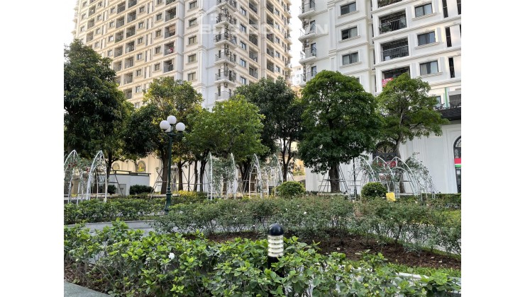 Căn hộ 2 phòng ngủ, 61m2, 2,8 tỷ, full nội thất, chung cư Iris Garden