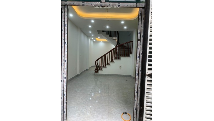 Riêu rẻ, QUAN NHÂN chỉ 4 tỷ, nhà 5 tầng, 45m2 , mặt ngõ