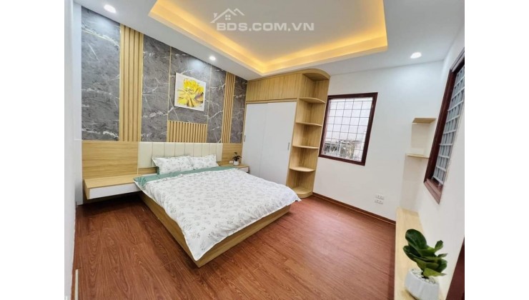 HIẾM RẺ ĐẸP. BÁN_Nhà_Cầu_Giấy
S:40m2, 5 Tầng, mặt tiền 4m, 4.05tỷ