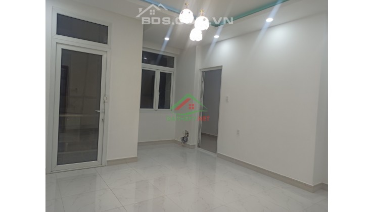 Bán Gấp Nhà 80m2, Đường Chu Văn An, P14, Quận Bình Thạnh.