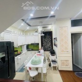 Nhà đẹp ở luôn phố Phạm Tuấn Tài, Q. Cầu Giấy, kinh doanh, ô tô, 65m2, 13,6 tỷ.