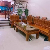 Nhà Bồ Đề Ô tô đỗ sát cửa, 40m ra Phố Nguyễn Văn Cừ, cách cầu Chương Dương chỉ tầm 150m. Diện tích rộng rãi ngõ thông 60m giá nhỉnh 4 tỷ.