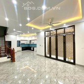 BÁN NHÀ NGỌC THỤY MỚI TINH THIẾT KẾ LONG LANH HƠN CẢ KHÁCH SẠN- NHÀ RỘNG- SỔ VUÔNG BAO DIÊM- MẤY MÉT RA Ô TÔ- GIÁ TỐT NHẤT KHU VỰC.