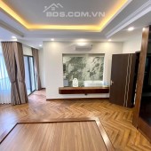 Bán nhà Huỳnh Thúc Kháng phố vip, 20m ra mặt phố 55m2 6 tỷ 95