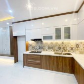 Bán nhà lô góc 60m2, 3 tầng ngõ 46A Phạm Ngọc Thạch, Đống Đa 7 tỷ