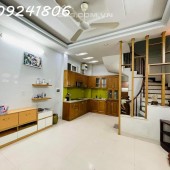 NHÀ PHỐ YÊN HÒA, LÔ GÓC 4 MẶT THOÁNG, NGÕ RỘNG, CHỦ TẶNG HẾT NỘI THẤT, 40M, 5.35 TỶ