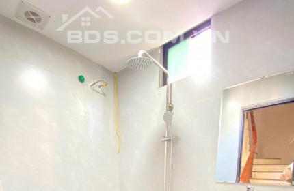 Lô 3 căn xây cực mới, sát mép đường lớn, đang chuẩn bị làm đường lớn trước nhà, đẳng cấp siêu hiếm Nguyễn Khoái