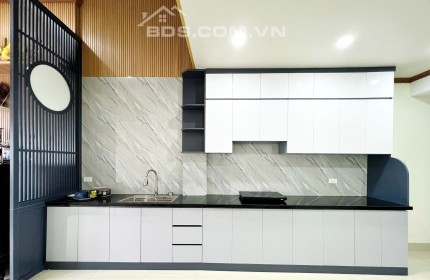 NHÀ PHỐ Kim Mã 42m, 7.5tầng, mt3.1m, 7.4 tỷ, 2 MẶT THOÁNG - VIEW HỒ THỦ LỆ - Ô TÔ TRÁNH 10M