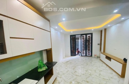 Bán nhà Lĩnh Nam 30m2 4T vị trí vip,nội thất nhập khẩu