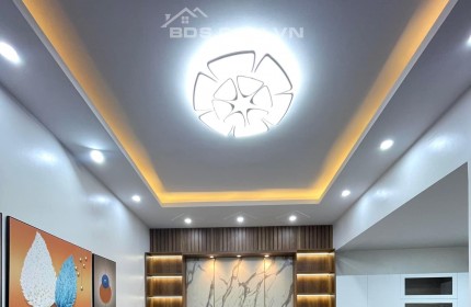 BÁN NHÀ PHỐ QUAN NHÂN THANH XUÂN, gần ô tô, thiết kế hiện đại 5 tầng,40m2,giá 4x tỷ