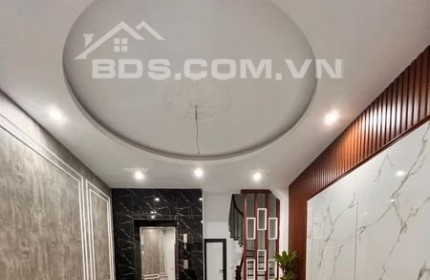 Duy Nhất Phố Văn Trì, 35m2 giá 3,4 tỷ,Gara Oto ,Kinh Doanh