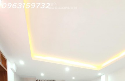 Bán nhà Vương Thừa Vũ - Ngã 4 Sở Lõi Thanh Xuân, 65m2 4 tầng Nhỉnh 6 tỷ