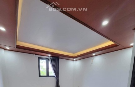 Nhà chưa tới 1 tỷ 95 Cấp 4 gắc lửng - 82m - Đường Mẹ Suốt ra đường Hoàng Văn Thái