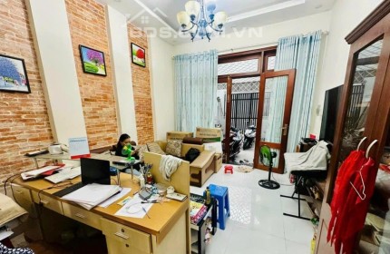 Chủ Định Cư Gấp, Bán Nhanh Nhà 72m2, 4PN,  Ngay Phạm Văn Đồng, Thủ Đức