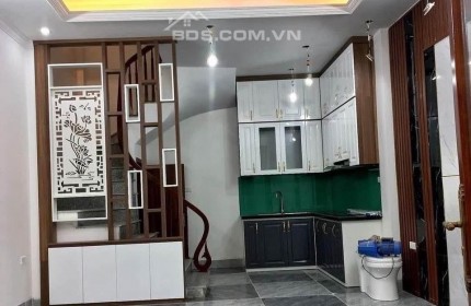 Hạ Giá Phố Phú Minh,5 tầng, 32m2, giá 3.4 tỷ, Oto ,Kinh Doanh