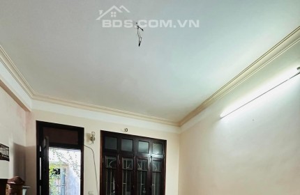 Bán nhà dân xây Cát Linh, thoáng trước sau, cách phố 20m 58m2 7.6 tỷ